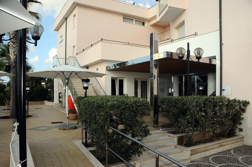 Hotel Sirenetta Ізола-делле-Фемміне Екстер'єр фото