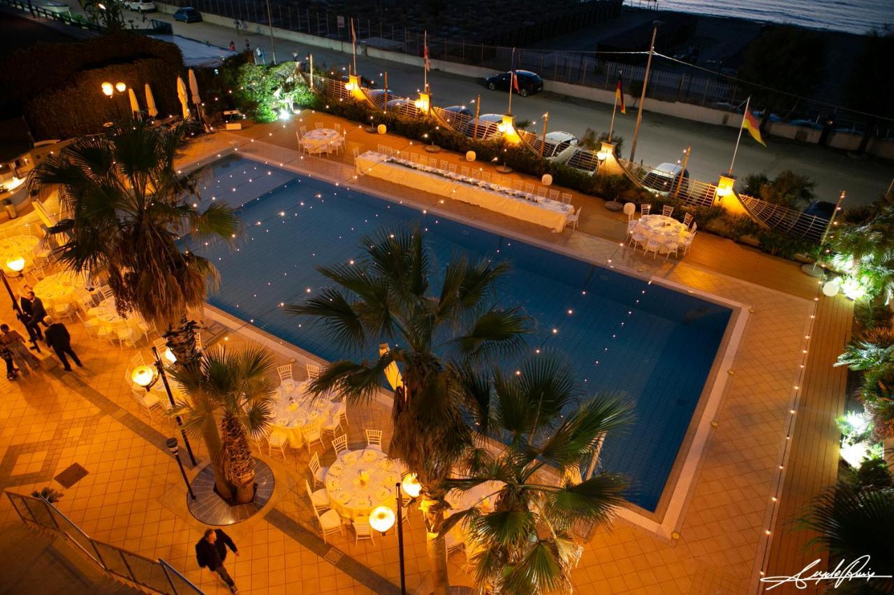 Hotel Sirenetta Ізола-делле-Фемміне Екстер'єр фото